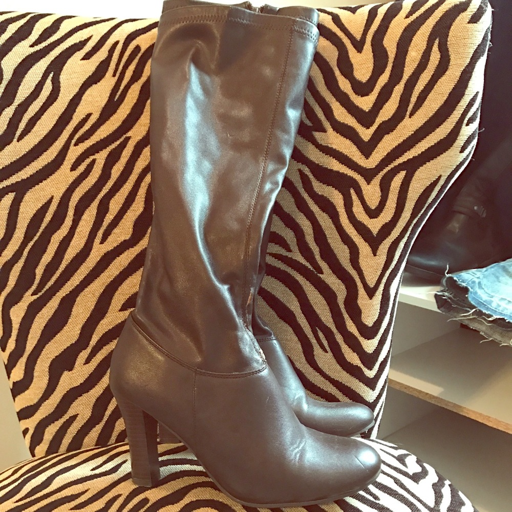 Dark brown leatherette boots